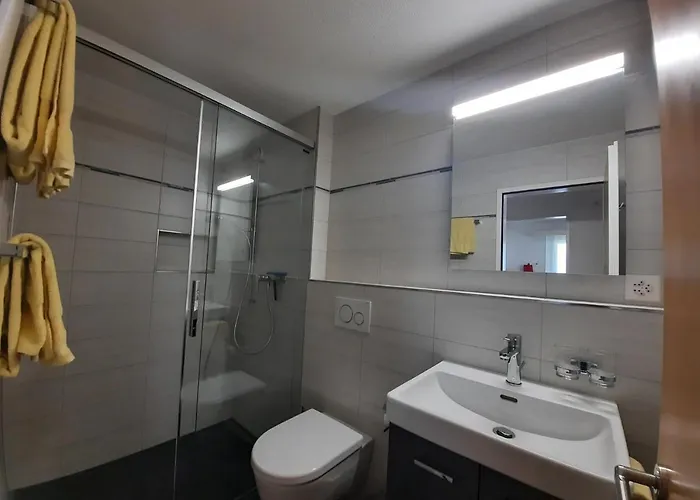 萨斯费阿尔本芬公寓 *